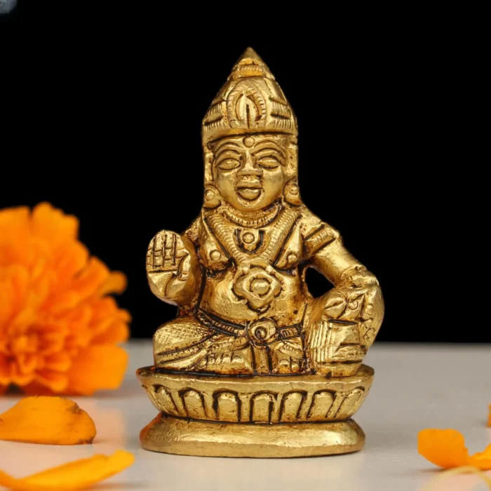 Small Brass Kuberan Idol in Sitting Posture – Wealth God for Pooja and Vastu