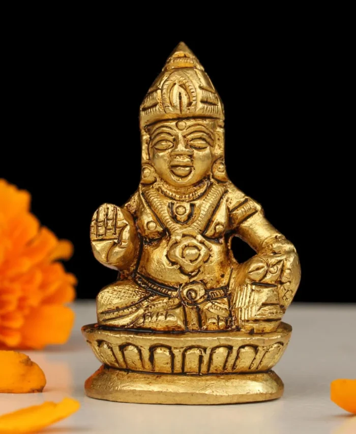 Small Brass Kuberan Idol in Sitting Posture – Wealth God for Pooja and Vastu