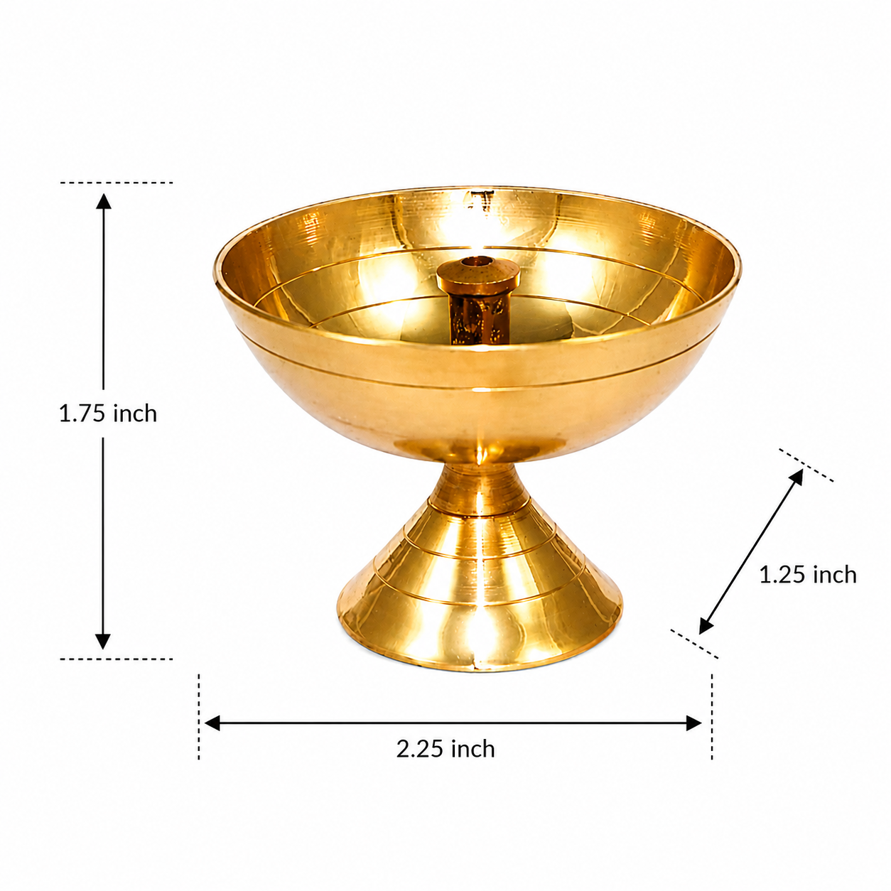 Traditional Brass Diya Vilakku Oil Lamp for Pooja and Decor