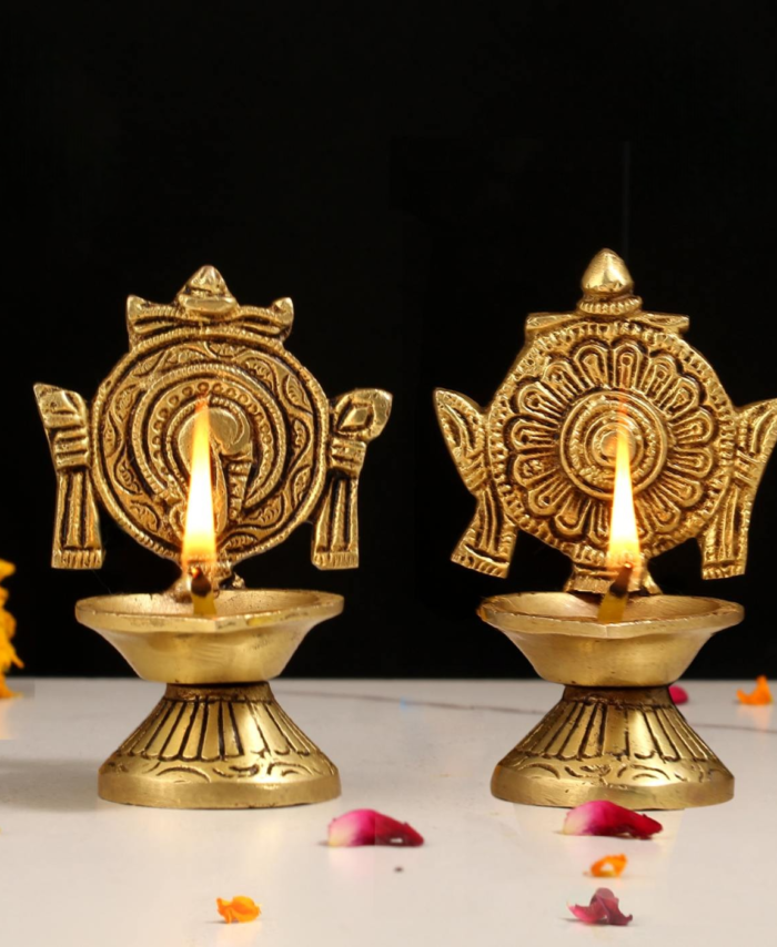 Brass Deepak Vilakku Lamp for Pooja Home Decor Traditional Diya